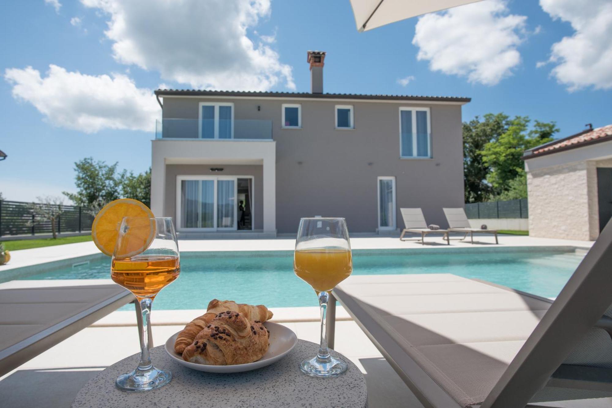 Villa Laura Santalezi Exteriör bild